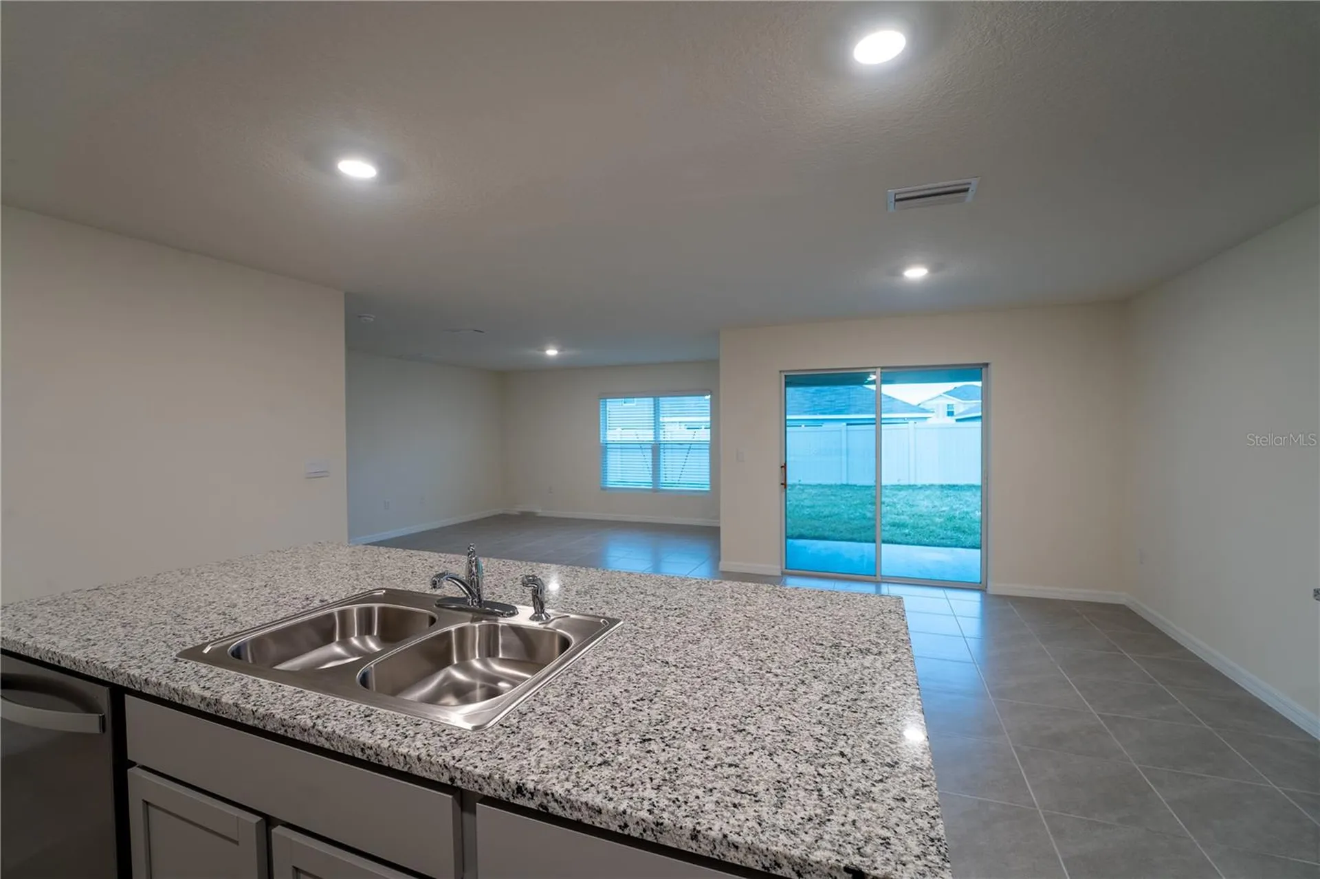 9206 Sapphire Creek Place Tampa FL 33637