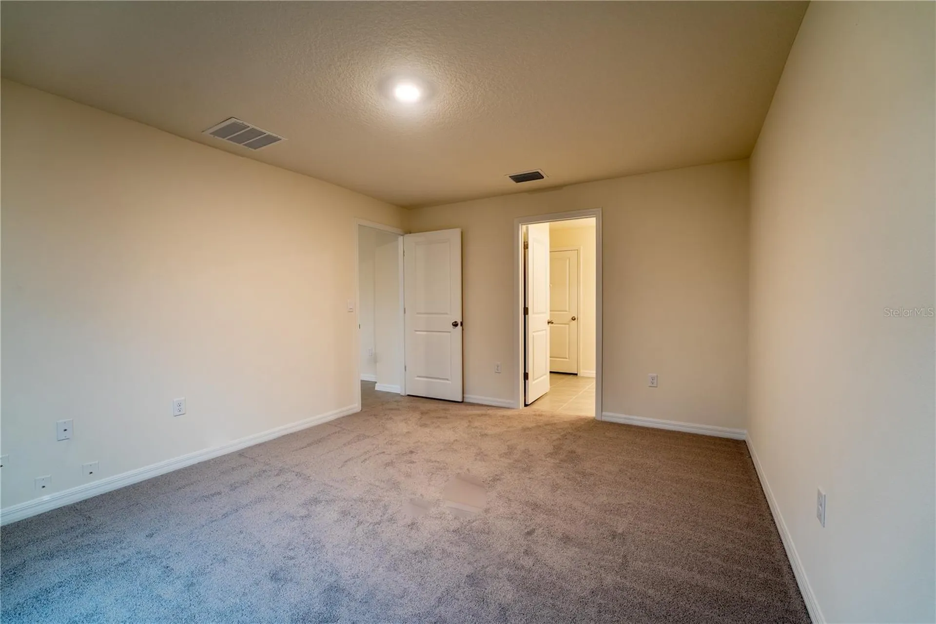 9206 Sapphire Creek Place Tampa FL 33637