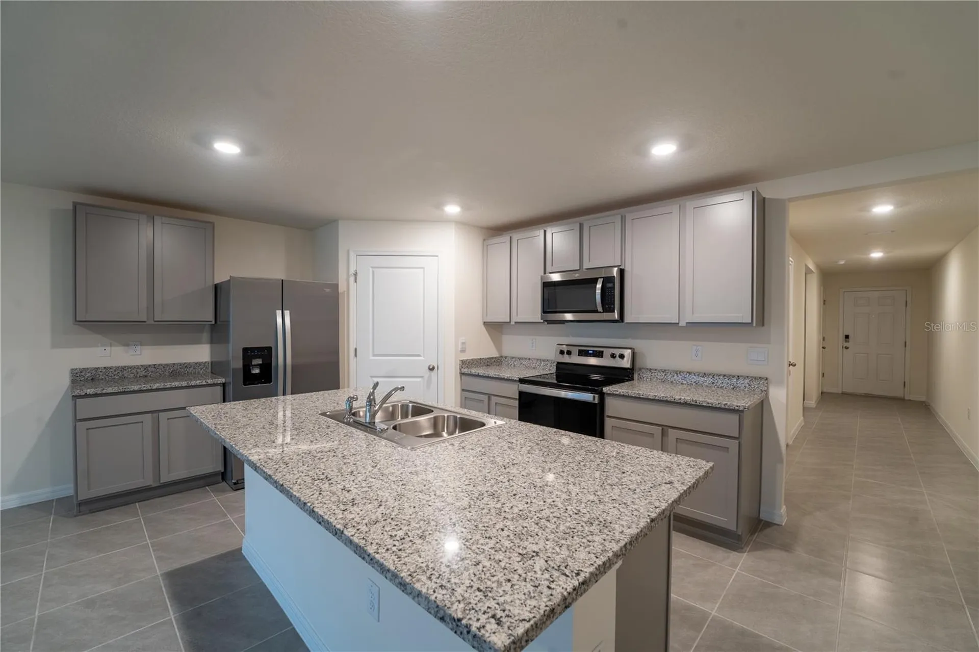 9206 Sapphire Creek Place Tampa FL 33637
