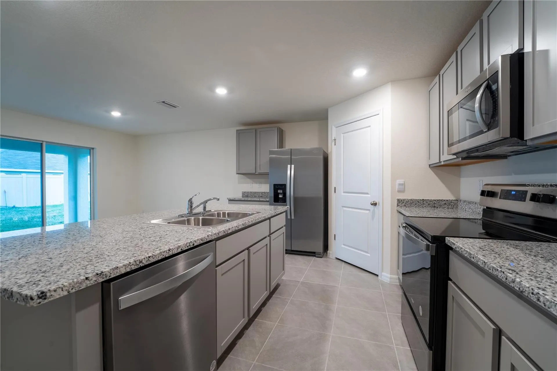 9206 Sapphire Creek Place Tampa FL 33637