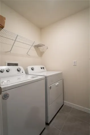 9206 Sapphire Creek Place Tampa FL 33637