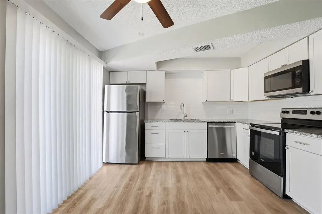 728 E Spruce Street Tarpon Springs FL 34689