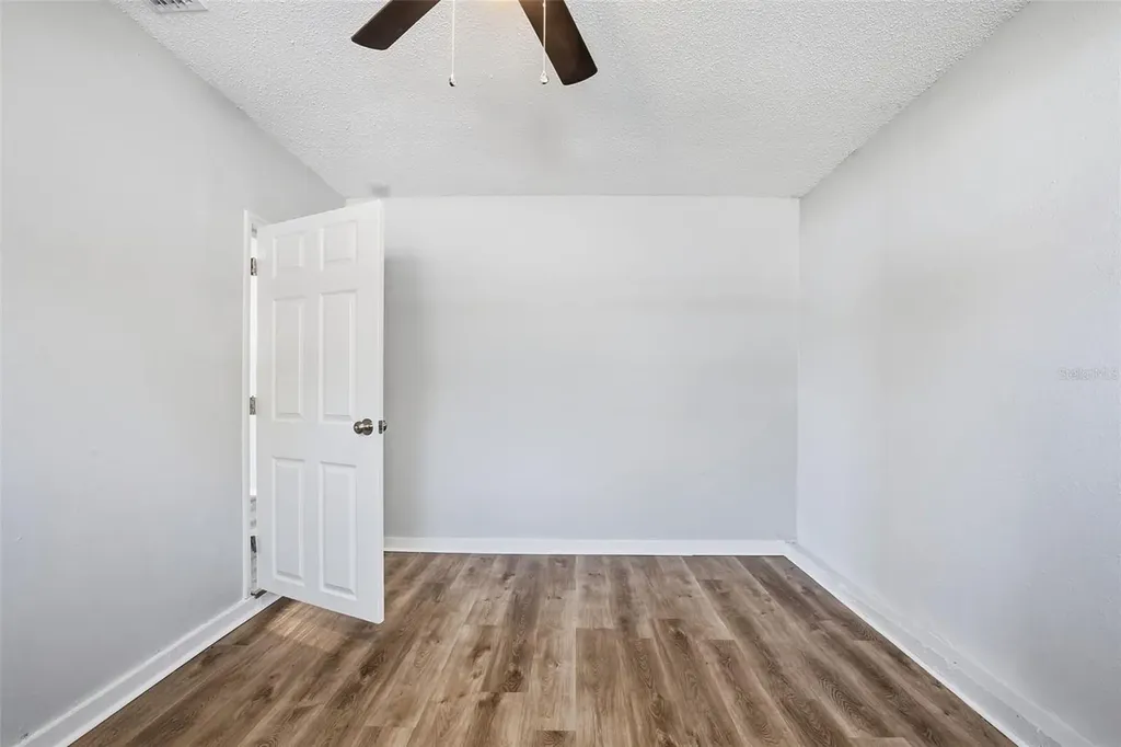 728 E Spruce Street Tarpon Springs FL 34689