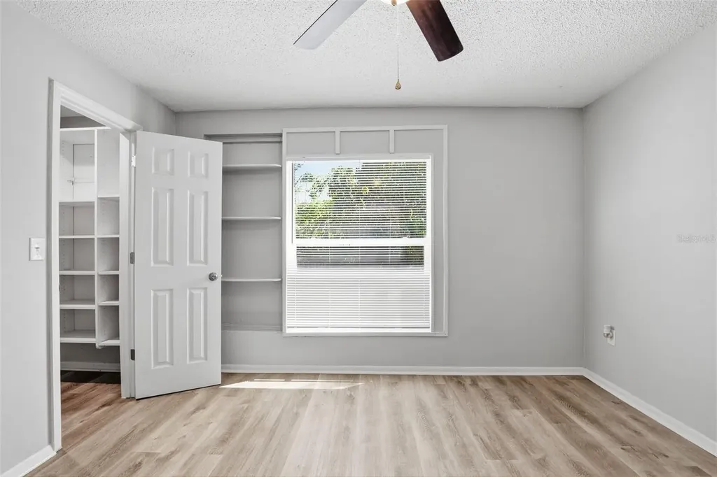 728 E Spruce Street Tarpon Springs FL 34689