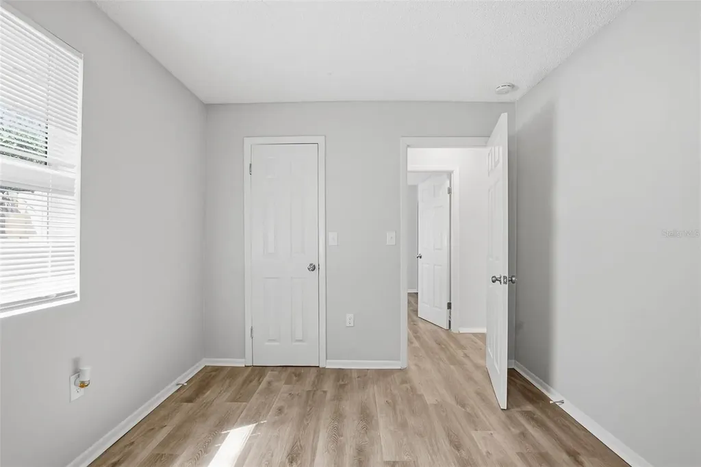 728 E Spruce Street Tarpon Springs FL 34689