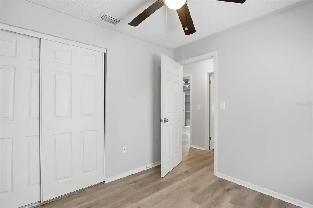728 E Spruce Street Tarpon Springs FL 34689