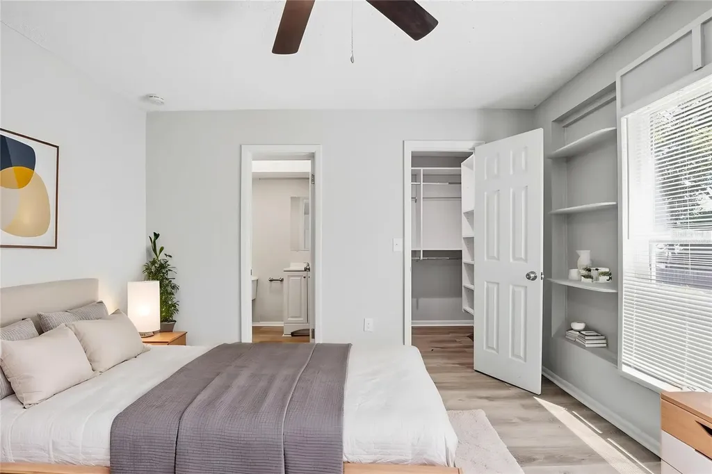 728 E Spruce Street Tarpon Springs FL 34689