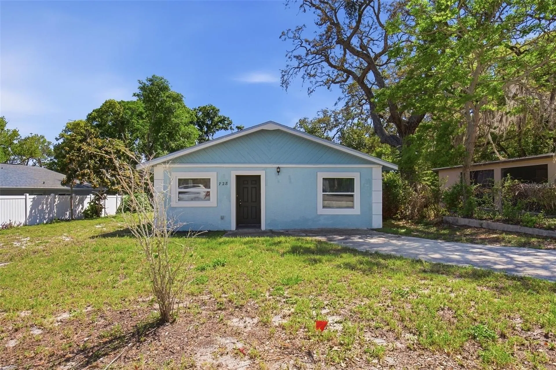 728 E Spruce Street Tarpon Springs FL 34689