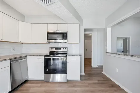 728 E Spruce Street Tarpon Springs FL 34689