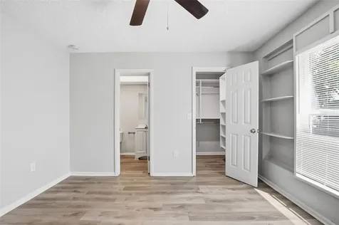 728 E Spruce Street Tarpon Springs FL 34689