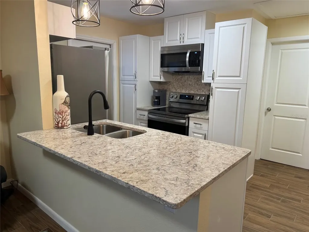 1009 Sumner Boulevard Safety Harbor FL 34695