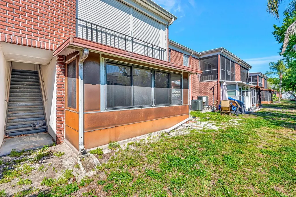 1122 84th Terrace N St Petersburg FL 33702