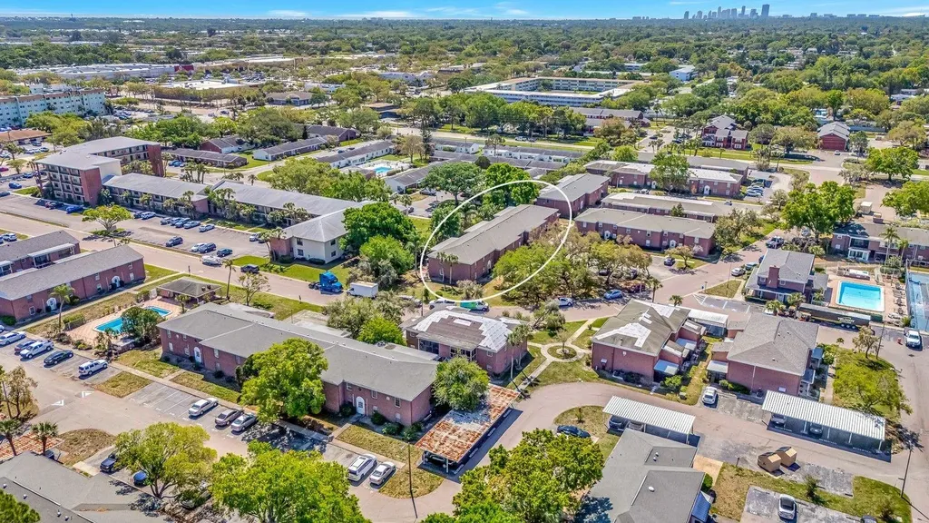 1122 84th Terrace N St Petersburg FL 33702