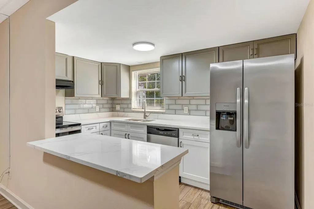 1122 84th Terrace N St Petersburg FL 33702