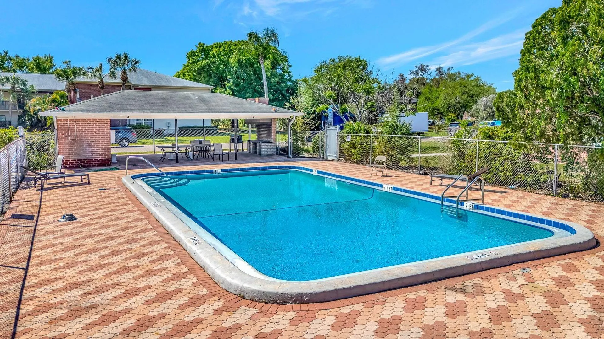 1122 84th Terrace N St Petersburg FL 33702