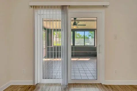 1122 84th Terrace N St Petersburg FL 33702