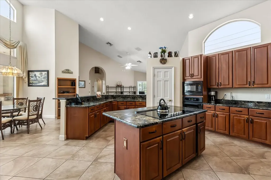 1036 Golf Valley Drive Apopka FL 32712