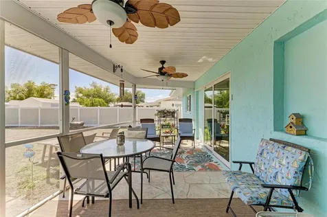 22391 New York Avenue Port Charlotte FL 33952