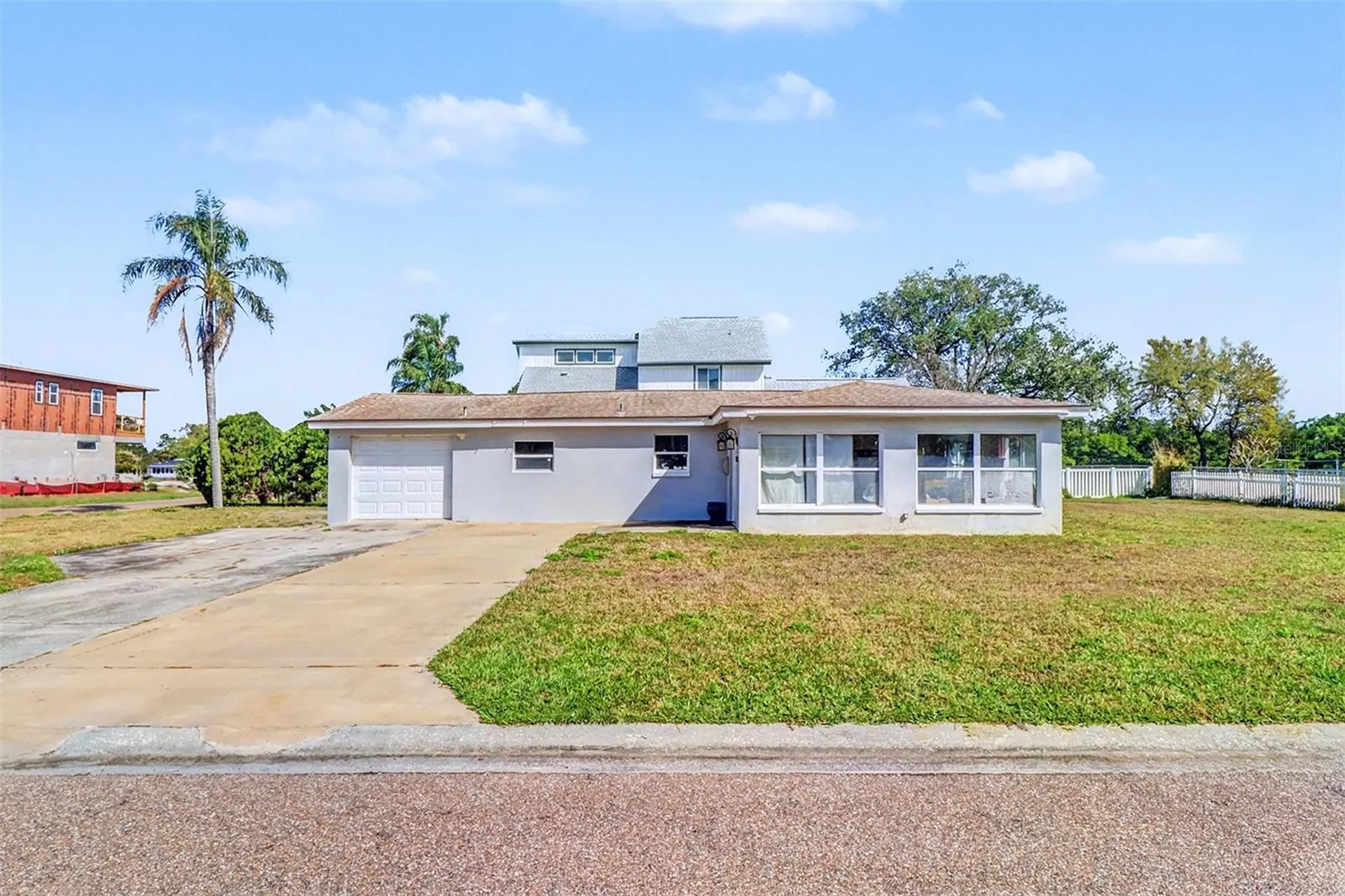 8751 Orient Way NE St Petersburg FL 33702