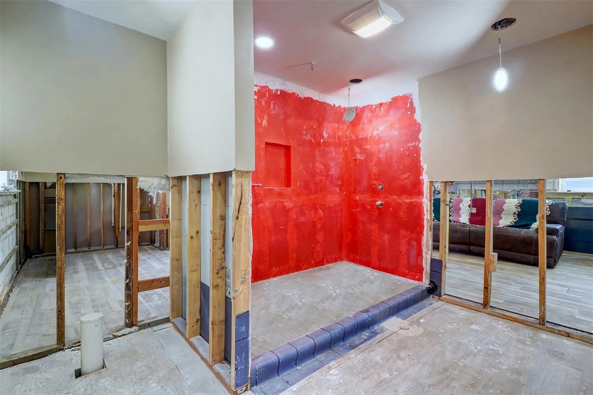 8751 Orient Way NE St Petersburg FL 33702