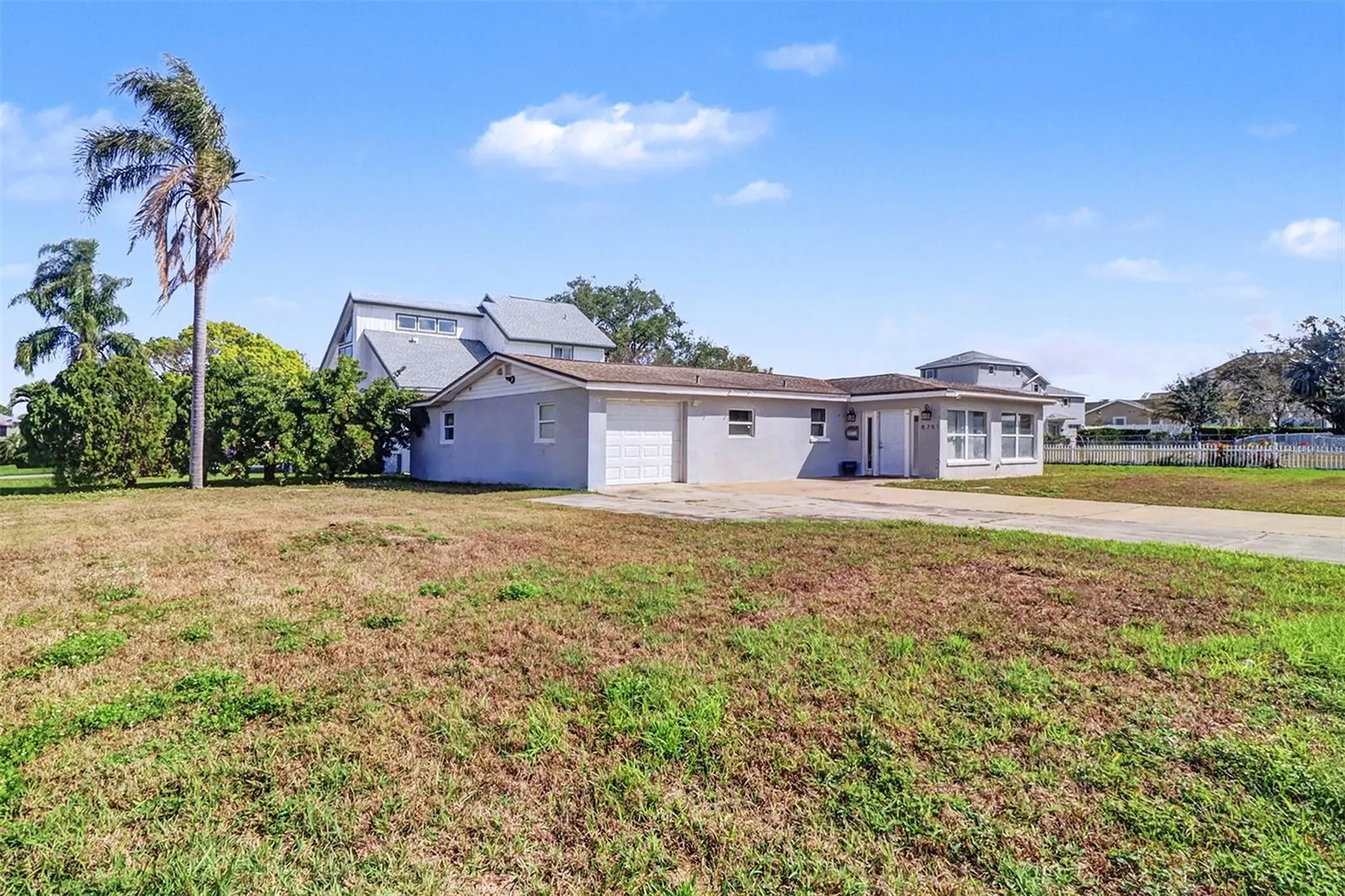 8751 Orient Way NE St Petersburg FL 33702
