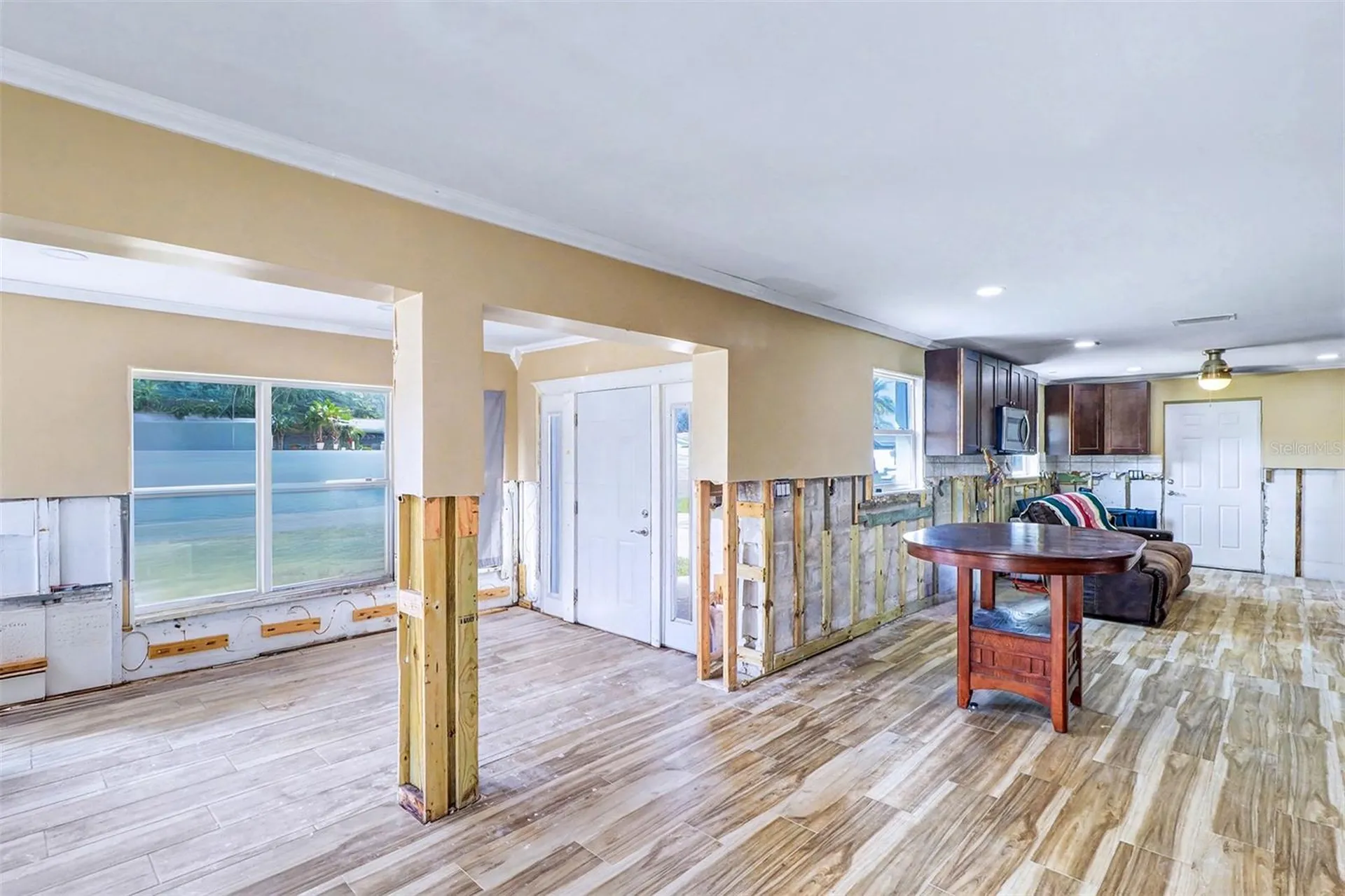 8751 Orient Way NE St Petersburg FL 33702