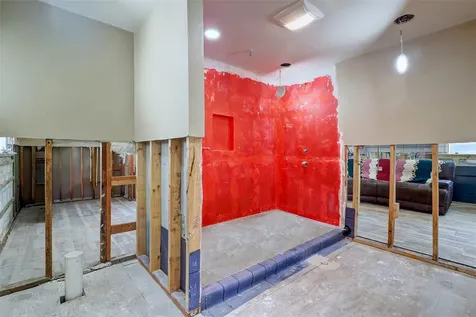 8751 Orient Way NE St Petersburg FL 33702