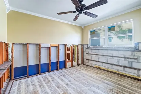8751 Orient Way NE St Petersburg FL 33702