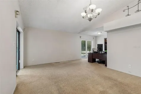 9004 Hogans Bend Tampa FL 33647