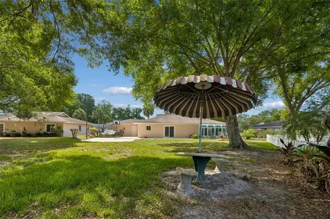 9004 Hogans Bend Tampa FL 33647