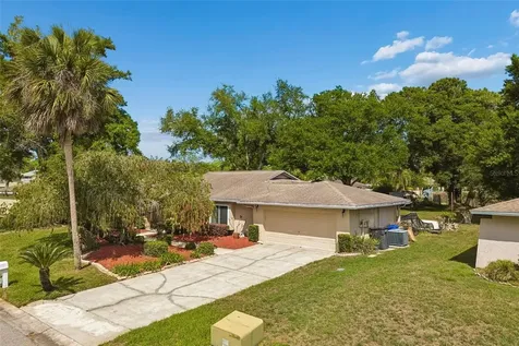 9004 Hogans Bend Tampa FL 33647