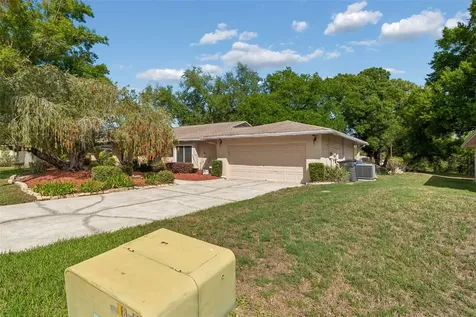 9004 Hogans Bend Tampa FL 33647