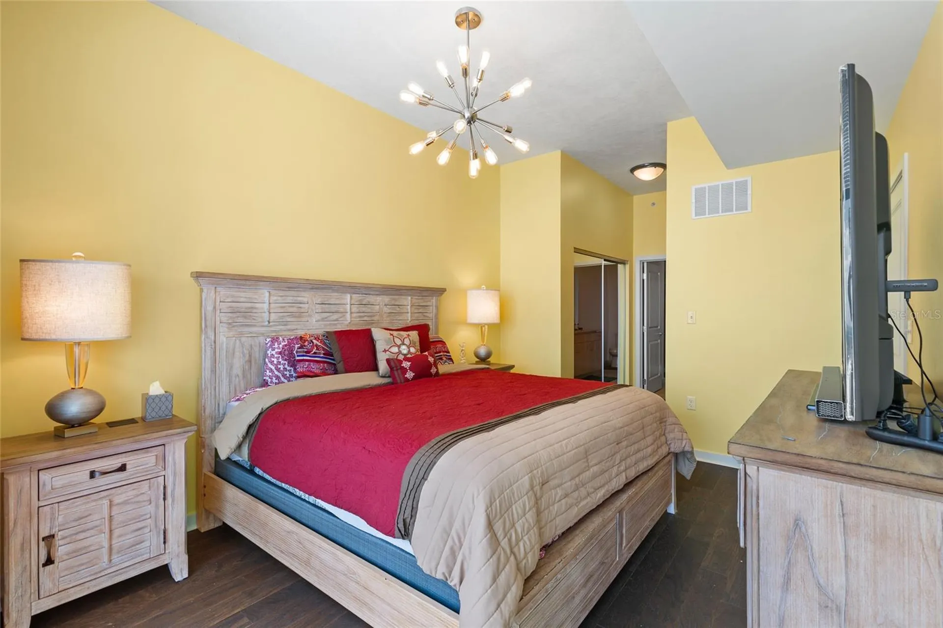155 S Court Avenue Orlando FL 32801