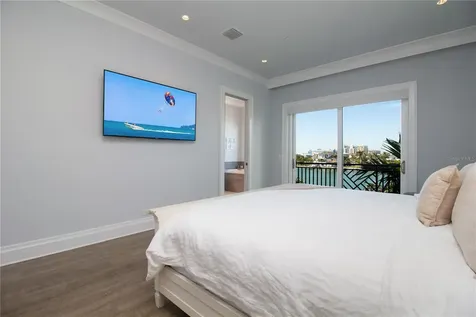 158 Brightwater Drive Clearwater Beach FL 33767