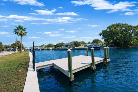 3945 Sunrise Drive S St Petersburg FL 33705