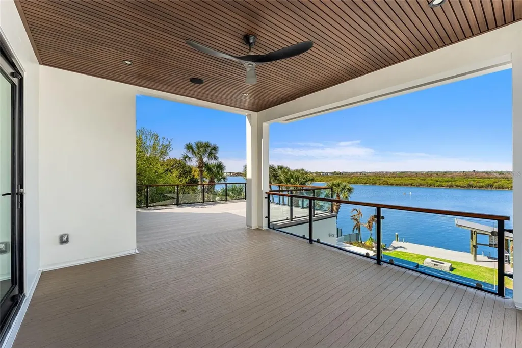 1194 N Peninsula Avenue New Smyrna Beach FL 32169