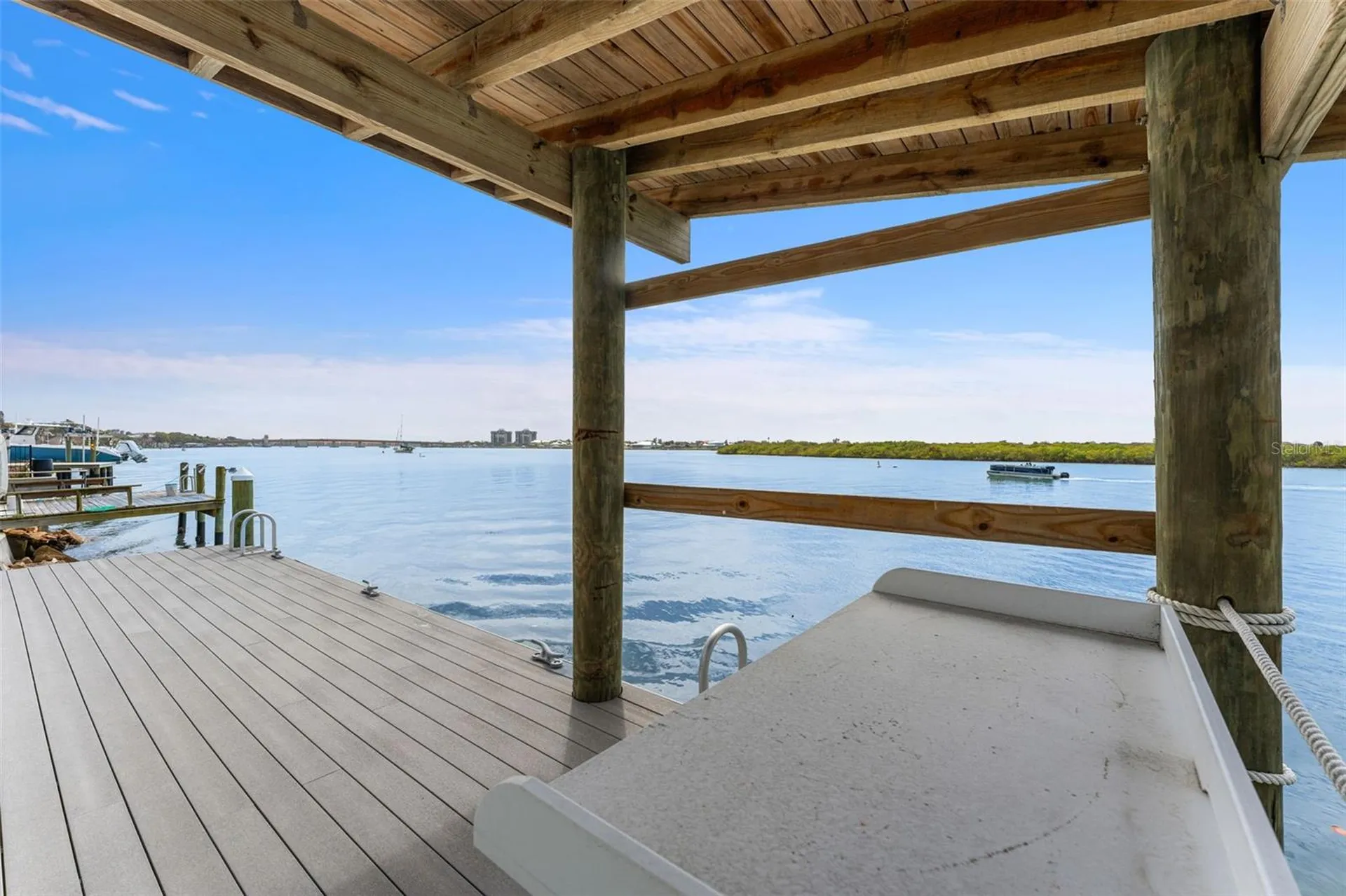 1194 N Peninsula Avenue New Smyrna Beach FL 32169