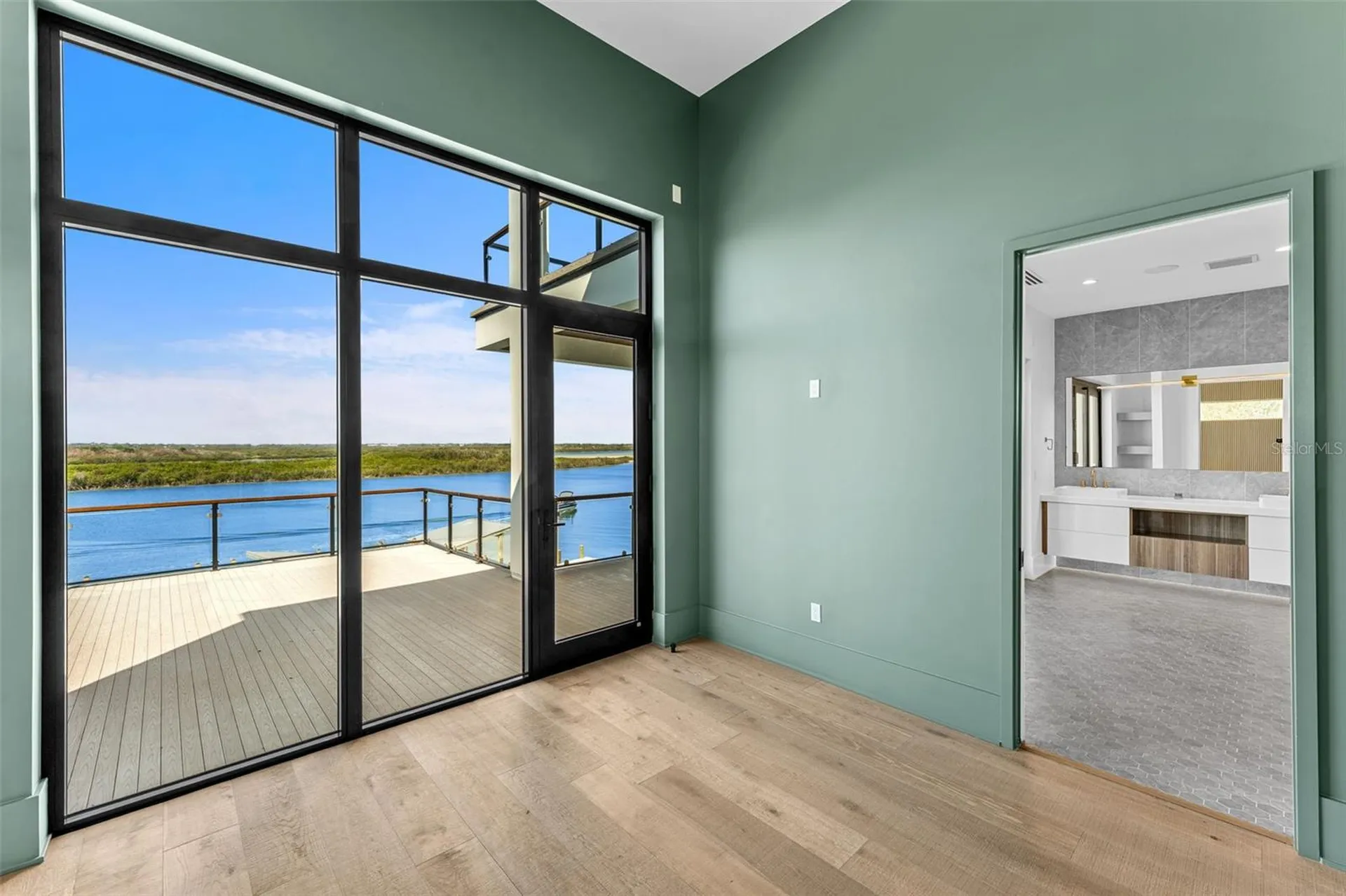 1194 N Peninsula Avenue New Smyrna Beach FL 32169
