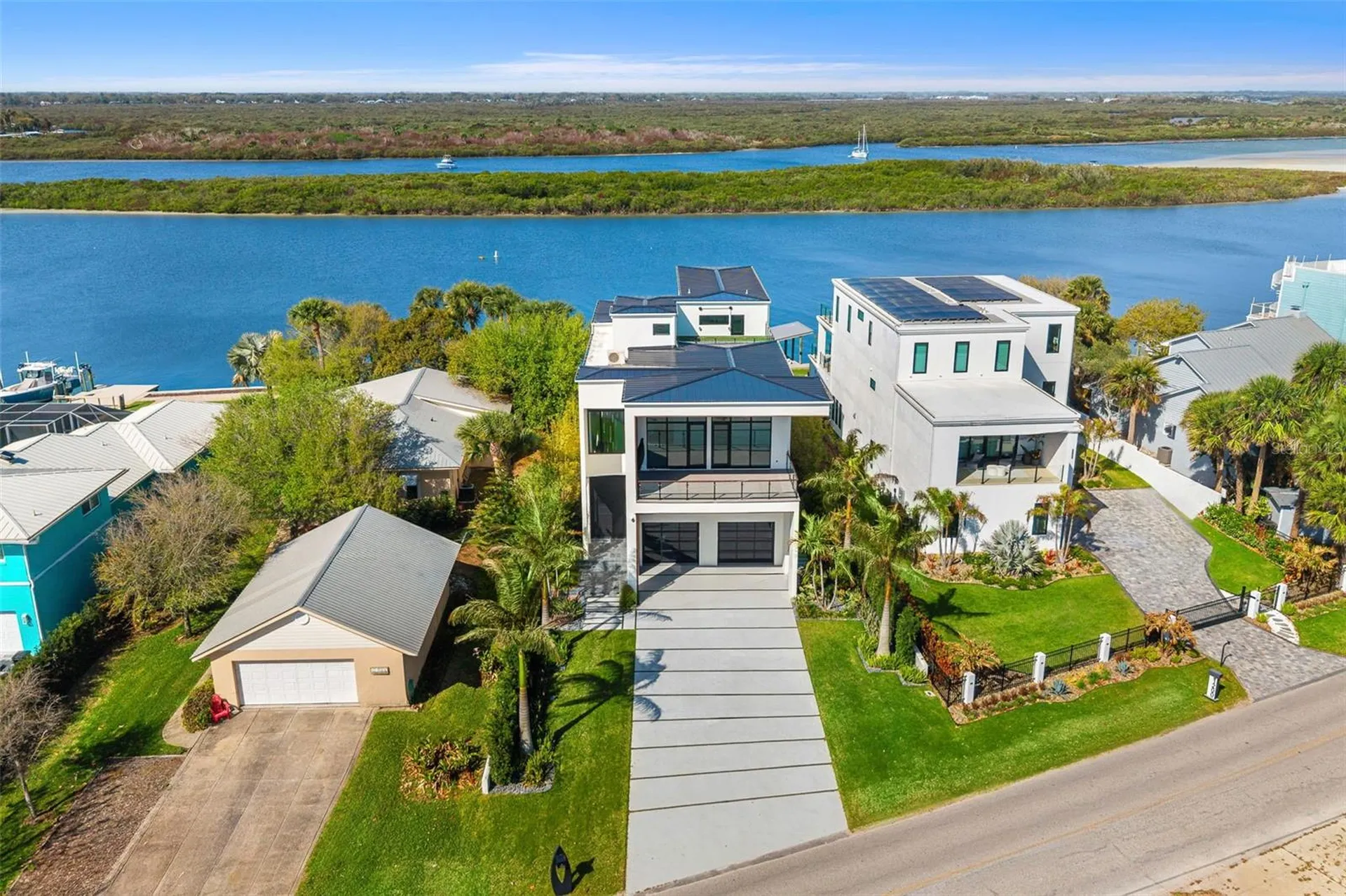 1194 N Peninsula Avenue New Smyrna Beach FL 32169