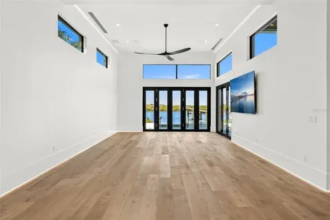 1194 N Peninsula Avenue New Smyrna Beach FL 32169