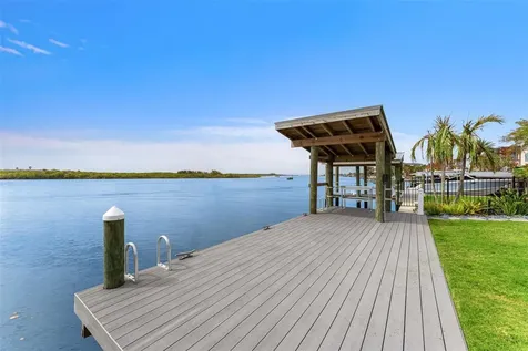 1194 N Peninsula Avenue New Smyrna Beach FL 32169