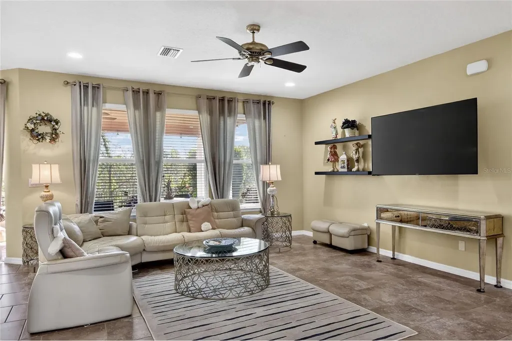 132 Broad Street Winter Haven FL 33881