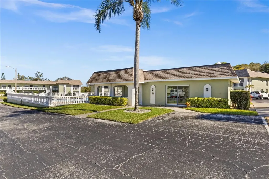 1250 S Pinellas Avenue Tarpon Springs FL 34689