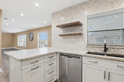 1250 S Pinellas Avenue Tarpon Springs FL 34689