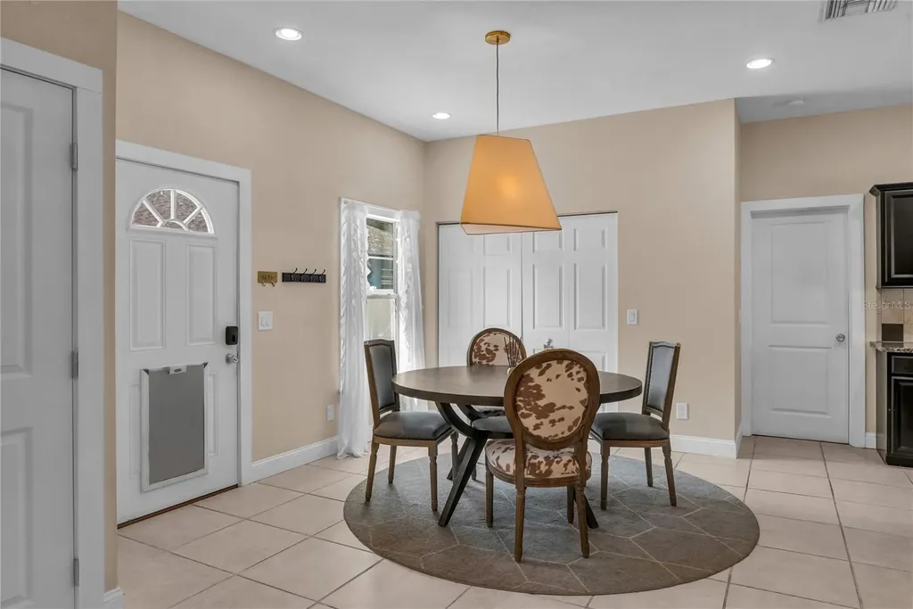 2414 Newberry Street Orlando FL 32806