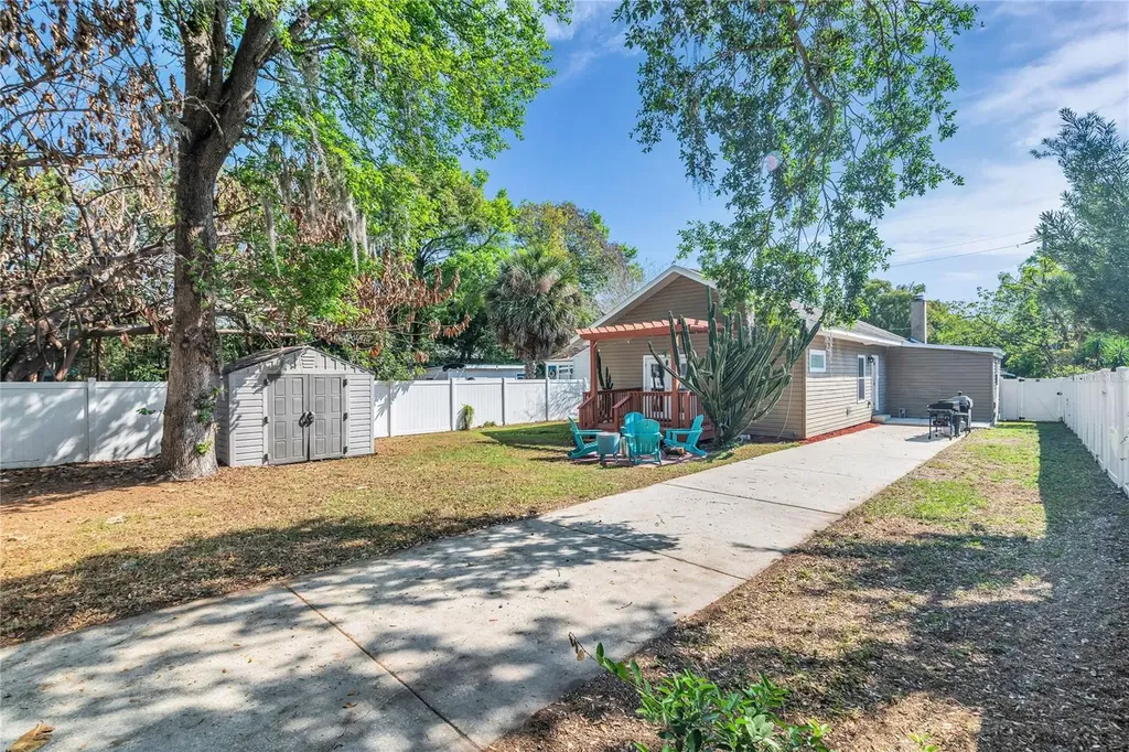 2414 Newberry Street Orlando FL 32806