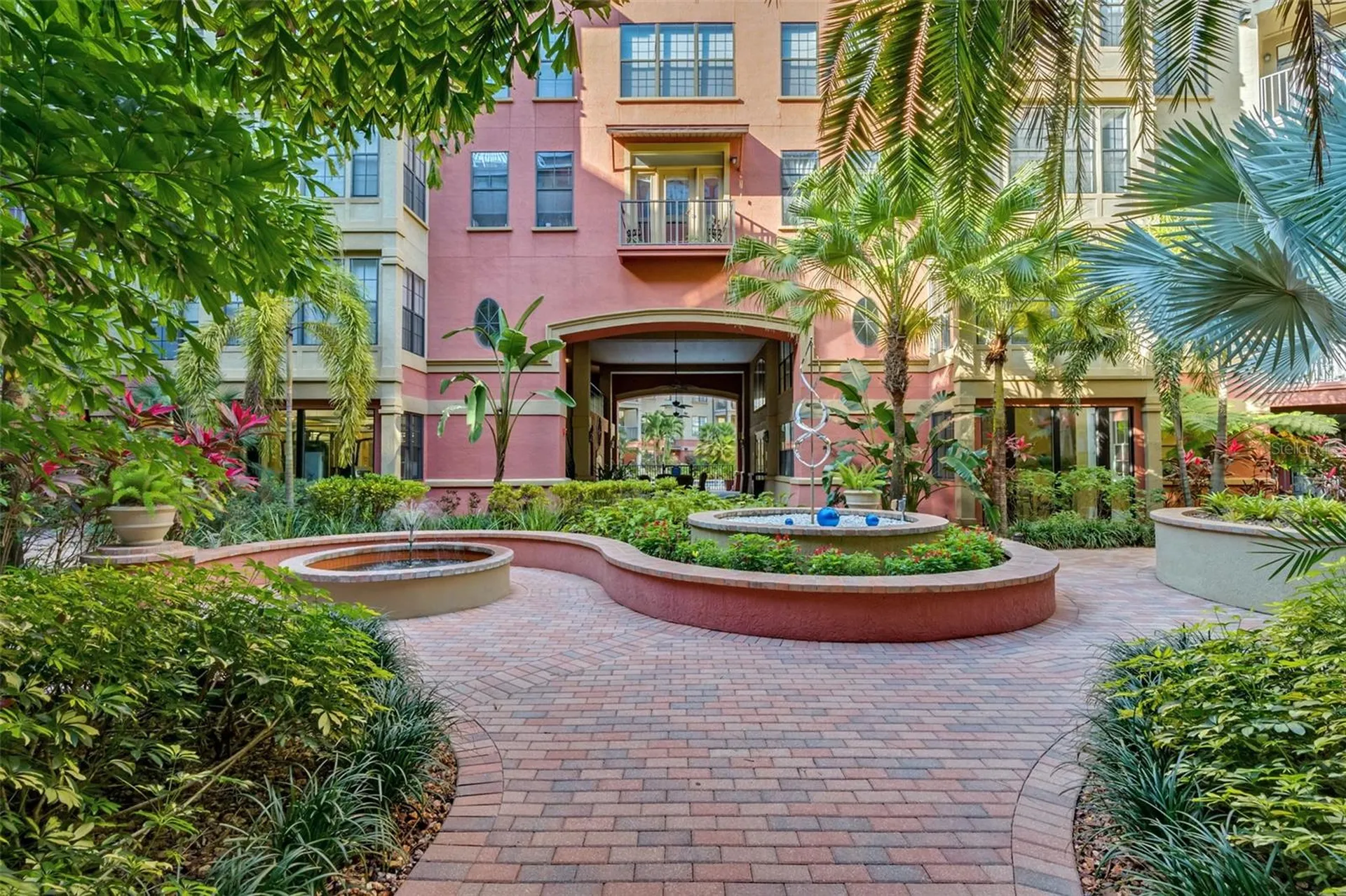 911 N Orange Avenue Orlando FL 32801