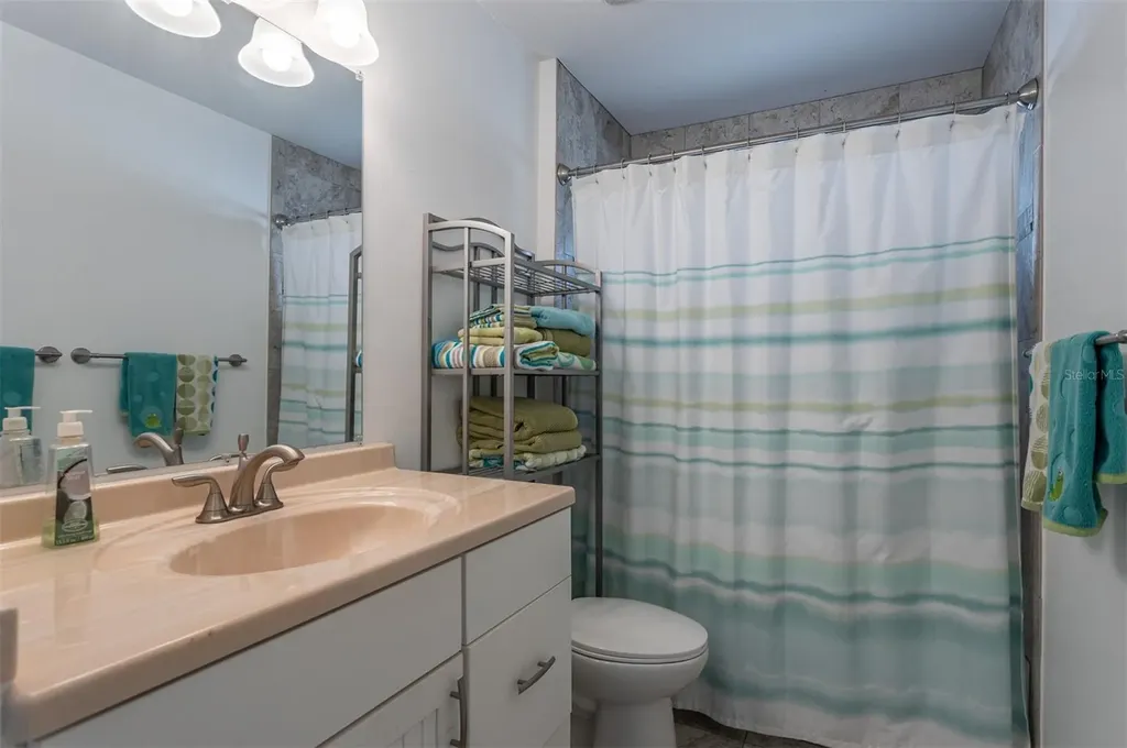 17610 Lee Avenue Redington Shores FL 33708