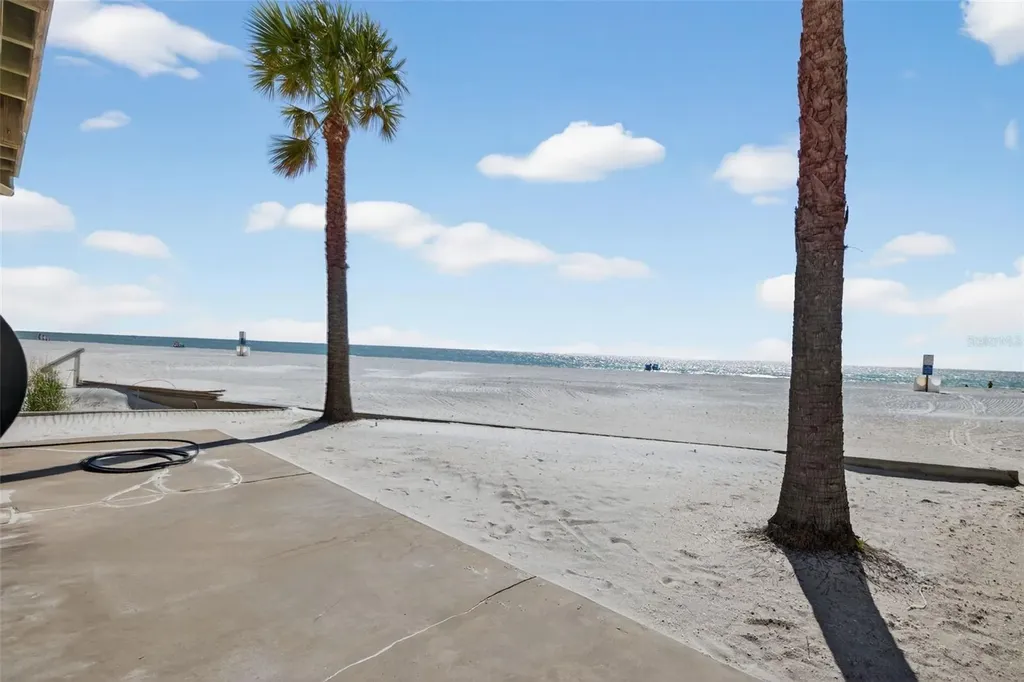 17610 Lee Avenue Redington Shores FL 33708