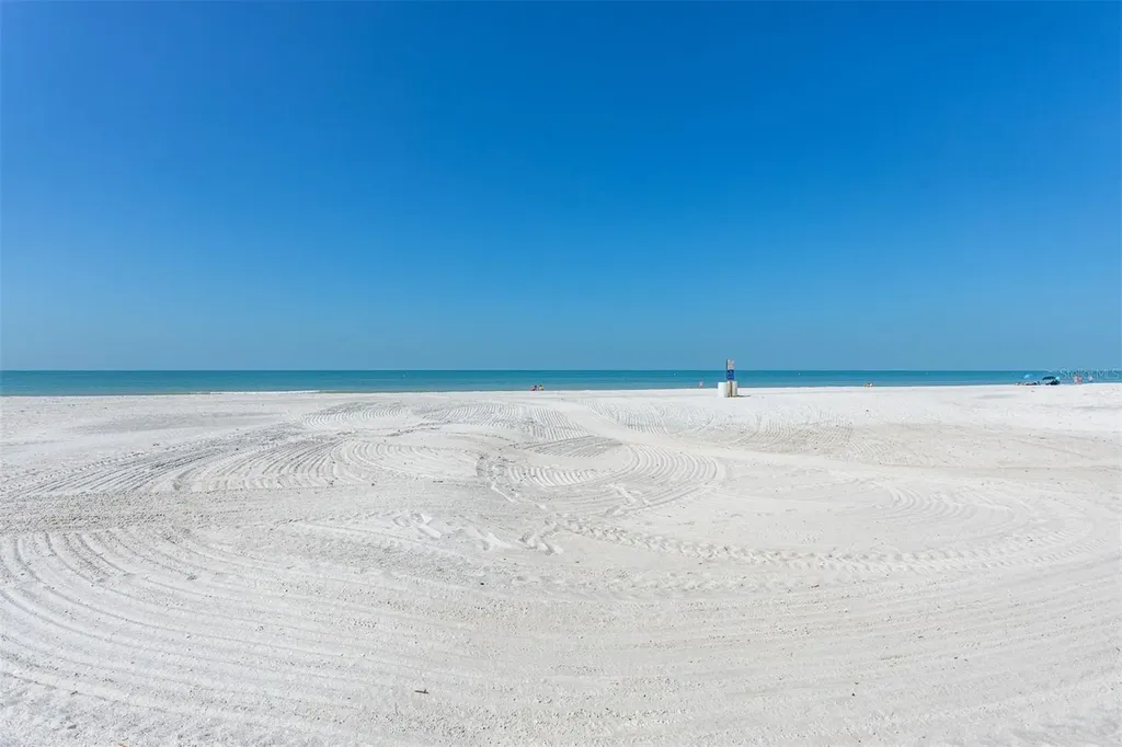 17610 Lee Avenue Redington Shores FL 33708
